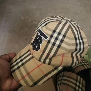 Mens Burberry  hat